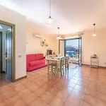 Appartamento Modern House In *