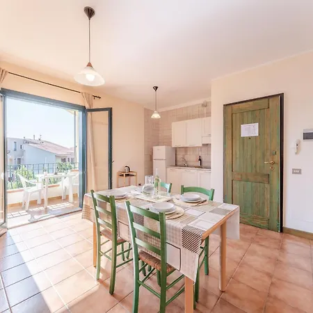 Modern House In Appartamento Santa Teresa di Gallura